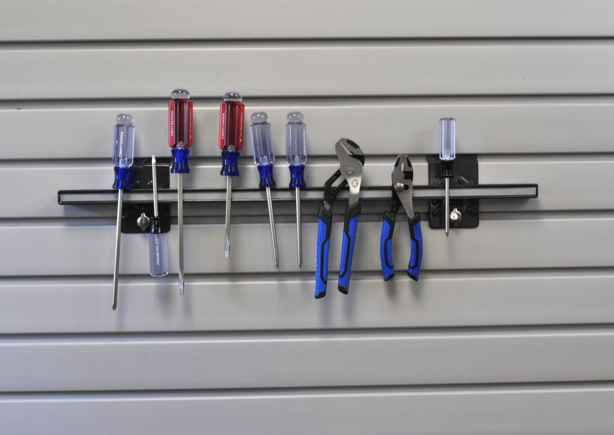 24" Magnet Tool Bar - Image 2