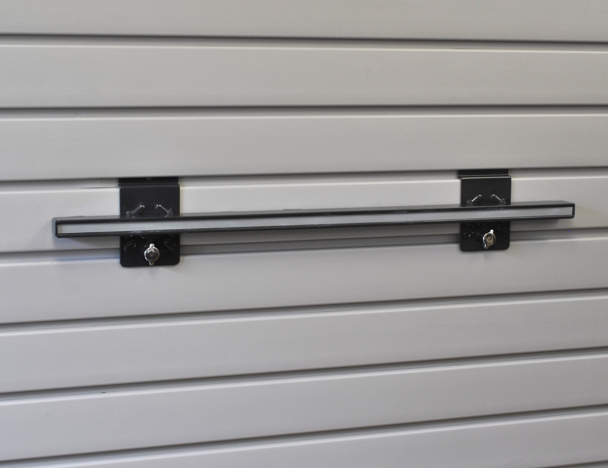 24" Magnet Tool Bar